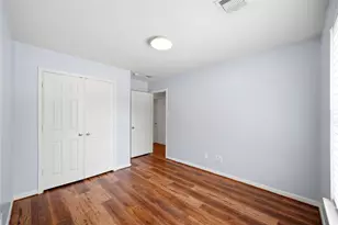 8010 Singing Sonnet Ln, Houston, TX 77072 - Photo 14