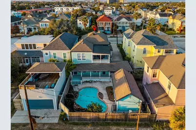 2207 Bernardo De Galvez, Galveston, TX 77550 - Photo 50