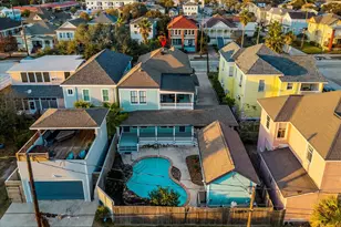 2207 Bernardo De Galvez, Galveston, TX 77550 - Photo 50