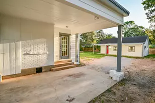 1031 Meyer St, Sealy, TX 77474 - Photo 24