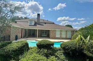 4920 Bellechase Dr, Beaumont, TX 77706 - Photo 2