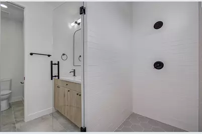1308 Tarley Street #A, Houston, TX 77009 - Photo 20
