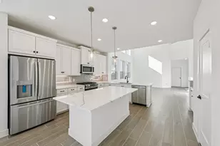 12846 Meadow Wind Wy, Conroe, TX 77302 - Photo 2