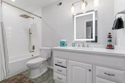 319 Venture Boulevard S, Point Venture, TX 78645 - Photo 16