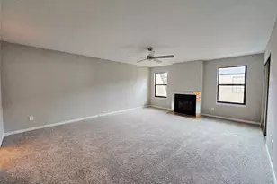 9800 Pagewood Ln, Houston, TX 77042 - Photo 22