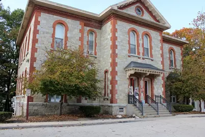 41 Prospect St, Webster, MA 01570 - Photo 2