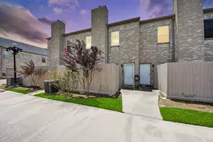 2908 Holly Hall St, Houston, TX 77054 - Photo 2