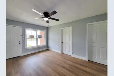 4538 Clover Street, Houston, TX 77051 - Photo 4