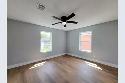 4538 Clover Street, Houston, TX 77051 - Photo 30