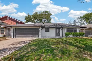 5763 Thrush Dr, Houston, TX 77033 - Photo 1