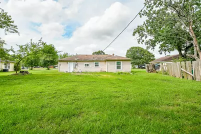 319 Rustic Drive, Pasadena, TX 77502 - Photo 2
