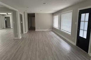 7070 Brace St, Houston, TX 77061 - Photo 10