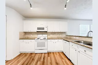 11 Orion Star Court, The Woodlands, TX 77382 - Photo 18