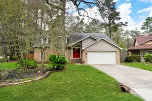 1 N Birchcane Ct, The Woodlands, TX 77381 - Photo 2
