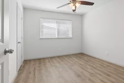 6022 Beaudry Drive, Houston, TX 77035 - Photo 18