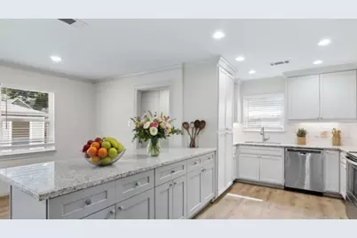 6022 Beaudry Drive, Houston, TX 77035 - Photo 10
