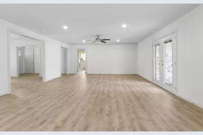 6022 Beaudry Drive, Houston, TX 77035 - Photo 10
