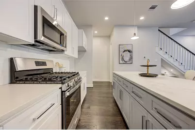 853 Mansfield Street #F, Houston, TX 77091 - Photo 4