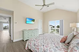 4003 Elissa Ct, Galveston, TX 77554 - Photo 34