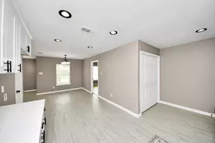 5639 Westover St, Houston, TX 77033 - Photo 24
