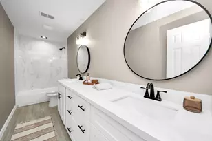 5639 Westover St, Houston, TX 77033 - Photo 32