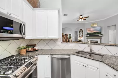 8624 Sunset Loch Drive, Spring, TX 77379 - Photo 14