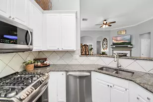 8624 Sunset Loch Dr, Spring, TX 77379 - Photo 14