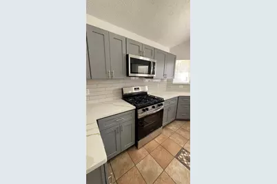 3910 Ebury Drive, Houston, TX 77066 - Photo 8