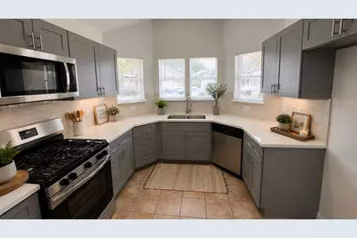 3910 Ebury Drive, Houston, TX 77066 - Photo 8