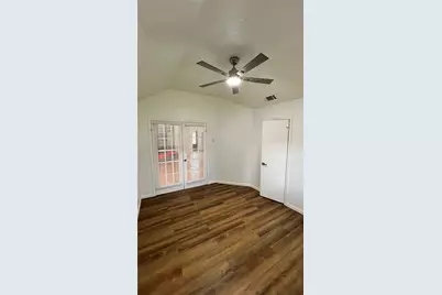 3910 Ebury Drive, Houston, TX 77066 - Photo 14
