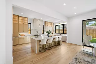 1642 Norfolk St, Houston, TX 77006 - Photo 12