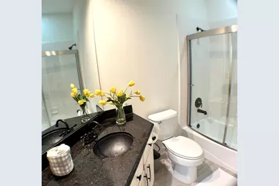 913 Birdsall Street, Houston, TX 77007 - Photo 24