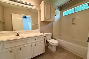 4006 Hunnington Dr, Conroe, TX 77303 - Photo 20