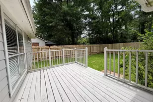 4006 Hunnington Dr, Conroe, TX 77303 - Photo 12