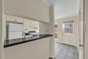 6111 Beverly Hill St, Houston, TX 77057 - Photo 10