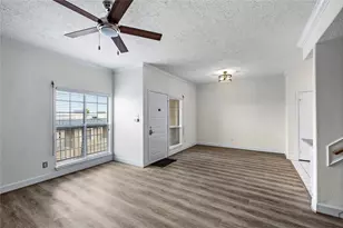 921 Marine Dr, Galveston, TX 77550 - Photo 10