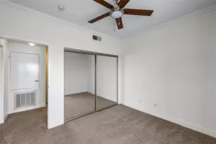921 Marine Dr, Galveston, TX 77550 - Photo 22