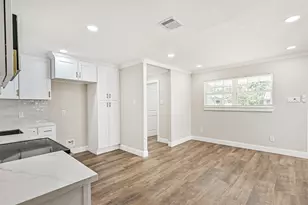 5622 Canterway Dr, Houston, TX 77048 - Photo 10