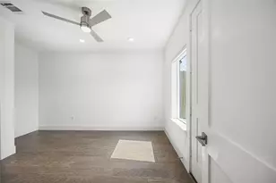 2111 McGowen St, Houston, TX 77004 - Photo 6