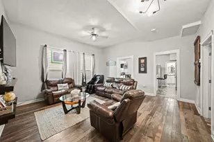 3223 Avenue M, Galveston, TX 77550 - Photo 1