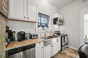 3223 Avenue M, Galveston, TX 77550 - Photo 4