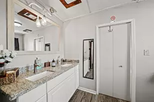 3223 Avenue M, Galveston, TX 77550 - Photo 8