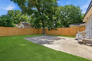 9330 E Avenue L, Houston, TX 77012 - Photo 20