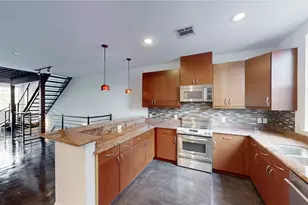 310 S Jensen Dr, Houston, TX 77003 - Photo 10