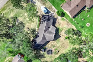 10 Kenny Ct, Alvin, TX 77511 - Photo 44