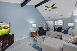 116 W White Willow Cir, The Woodlands, TX 77381 - Photo 4