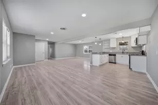 4614 Edgemore St St, Santa Fe, TX 77517 - Photo 2