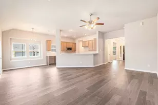 229 Crestview Dr, West Columbia, TX 77486 - Photo 6