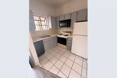 7901 Cambridge Street #30, Houston, TX 77054 - Photo 2