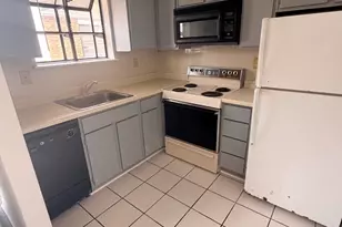 7901 Cambridge St, Houston, TX 77054 - Photo 2